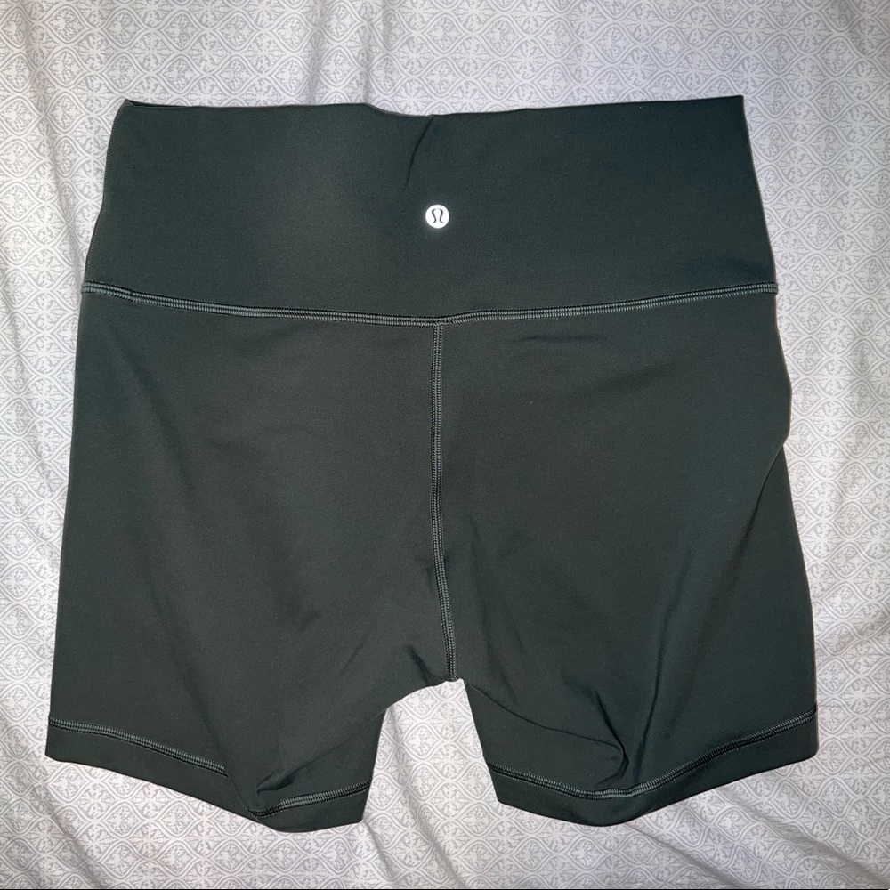 Lululemon Wunder Train Bike Shorts